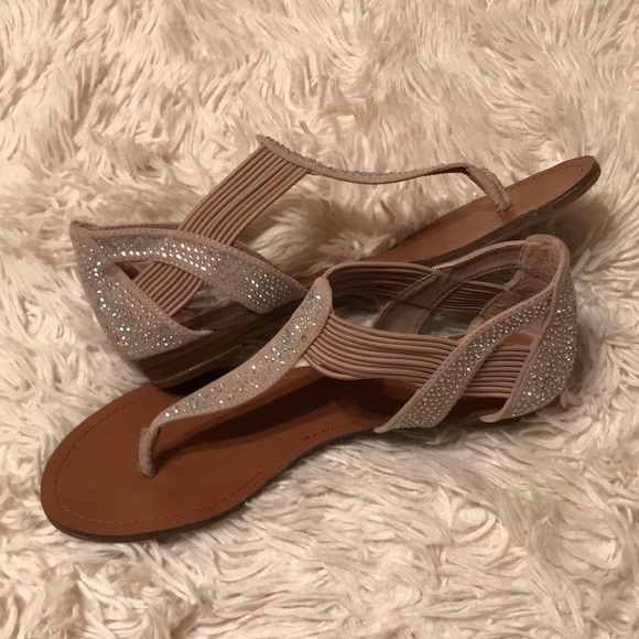 Sparkly Thong Sandals - Picture 4 of 8